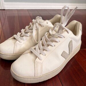Veja Shoes Size 8